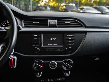 KIA Rio X-Line 2020 года, 73 139 км - вид 7