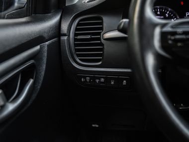 KIA Rio X-Line 2020 года, 73 139 км - вид 11