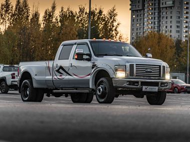 Ford F-350 2010 года, 92 839 км - вид 4