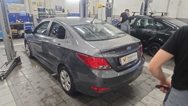 Hyundai Solaris 2015 года, 105 980 км - вид 4