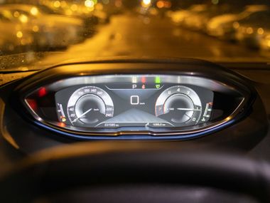 Peugeot 3008 2018 года, 231 038 км - вид 5