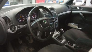 Skoda Octavia 2013 года, 140 000 км - вид 5