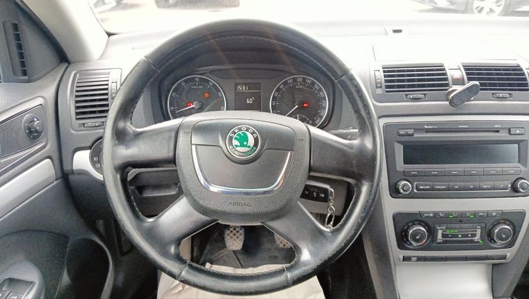Skoda Octavia 2013 года, 140 000 км - вид 9
