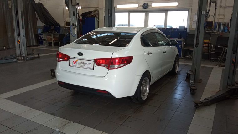 KIA Rio 2013 года, 138 527 км - вид 3