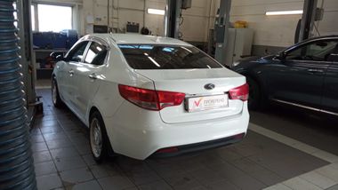 KIA Rio 2013 года, 138 527 км - вид 4