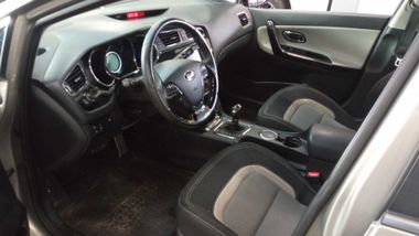 Kia Ceed 2013 года, 116 925 км - вид 5