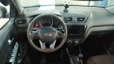 Kia Rio 2013 года, 258 606 км - вид 5