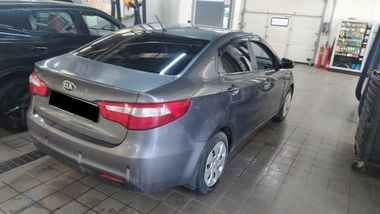 Kia Rio 2013 года, 258 606 км - вид 3