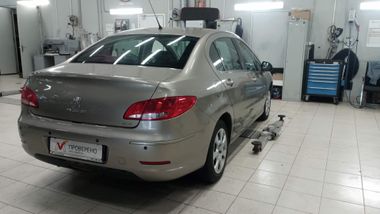 Peugeot 408 2015 года, 173 219 км - вид 3