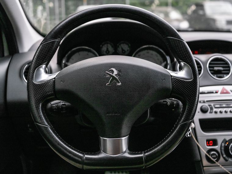 Peugeot 408 2015 года, 173 219 км - вид 6