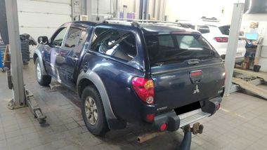 Mitsubishi L200 2012 года, 248 941 км - вид 4