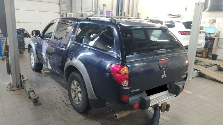Mitsubishi L200 2012 года, 248 941 км - вид 4