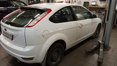 Ford Focus 2010 года, 271 478 км - вид 4