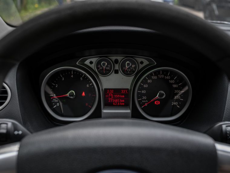Ford Focus 2010 года, 271 478 км - вид 5