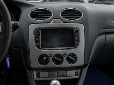 Ford Focus 2010 года, 271 478 км - вид 7
