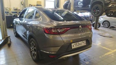 Renault Arkana 2019 года, 179 696 км - вид 3