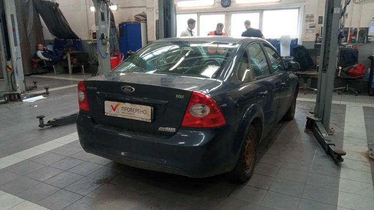 Ford Focus 2011 года, 267 000 км - вид 3