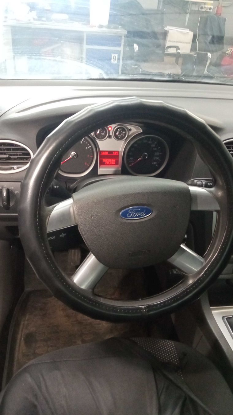 Ford Focus 2011 года, 267 000 км - вид 5
