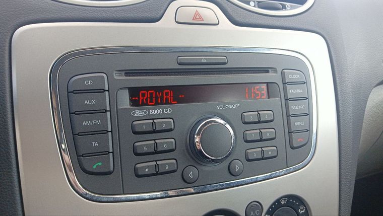 Ford Focus 2011 года, 267 000 км - вид 10