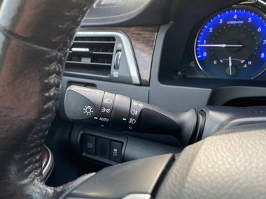 Toyota Camry 2014 года, 247 225 км - вид 9