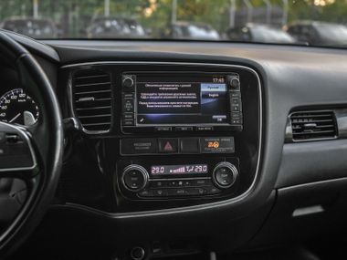 Mitsubishi Outlander 2015 года, 298 000 км - вид 9