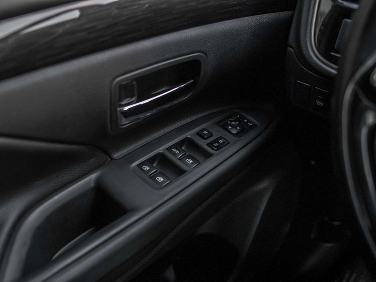 Mitsubishi Outlander 2015 года, 298 000 км - вид 12