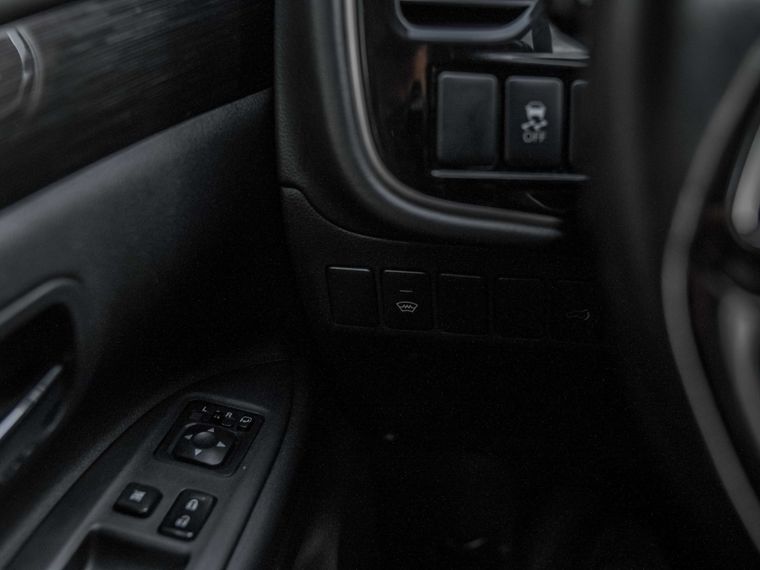 Mitsubishi Outlander 2015 года, 298 000 км - вид 13