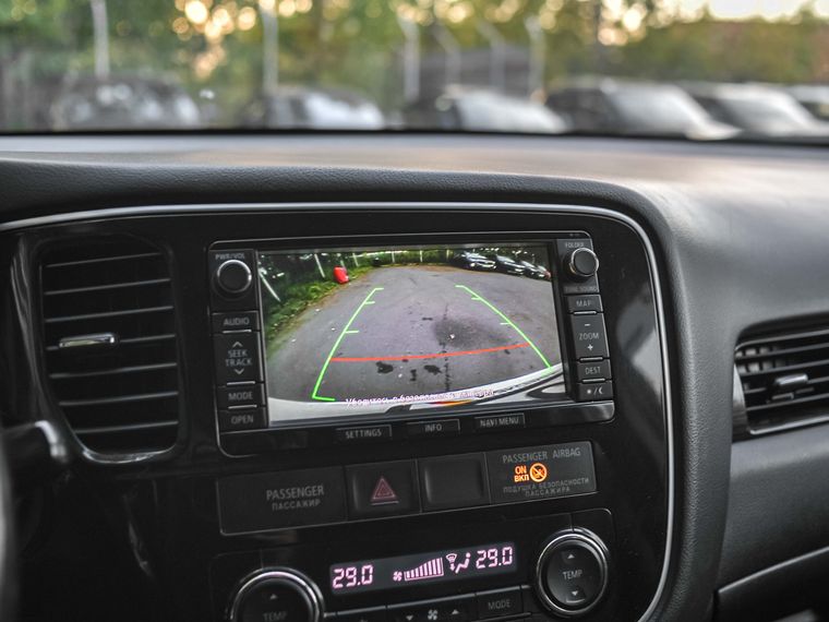 Mitsubishi Outlander 2015 года, 298 000 км - вид 10