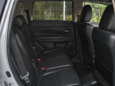 Mitsubishi Outlander 2015 года, 298 000 км - вид 15