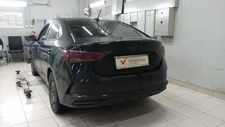 Hyundai Solaris 2020 года, 165 000 км - вид 4