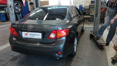 Toyota Corolla 2008 года, 210 592 км - вид 4