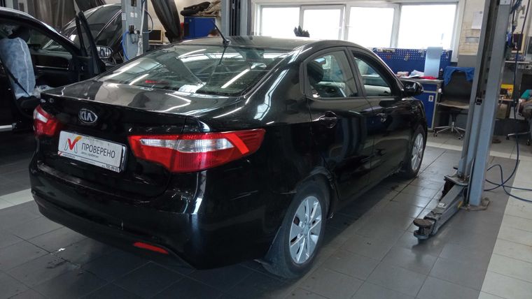 KIA Rio 2013 года, 147 138 км - вид 3