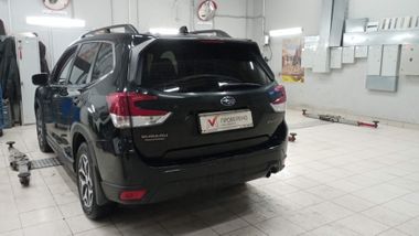 Subaru Forester 2018 года, 73 100 км - вид 4
