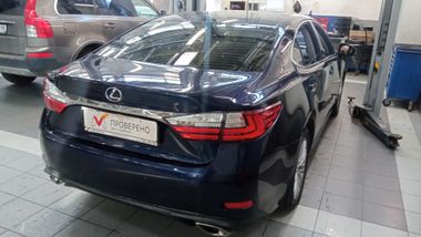 Lexus ES 2016 года, 100 385 км - вид 3