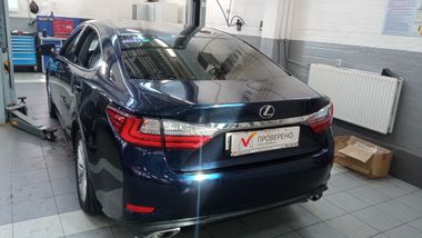 Lexus ES 2016 года, 100 385 км - вид 4