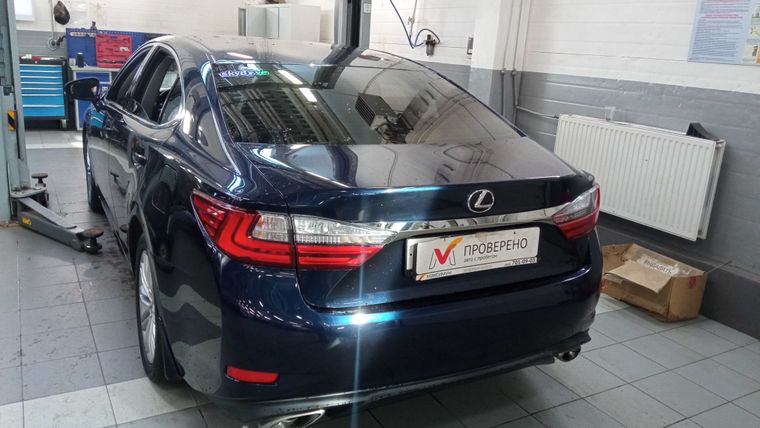Lexus ES 2016 года, 100 385 км - вид 4