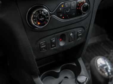Renault Sandero 2017 года, 126 213 км - вид 8