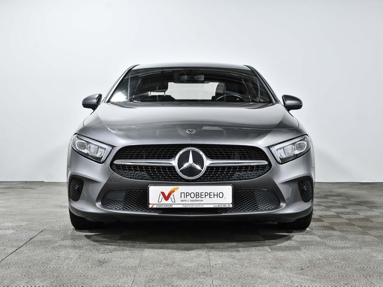 Mercedes-Benz A-класс 2019 года, 50 000 км - вид 3