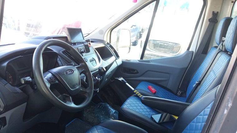 Ford Transit 2019 года, 267 571 км - вид 5