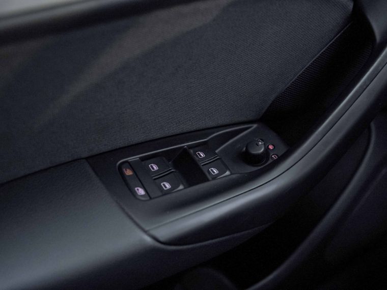 Audi Q3 2015 года, 146 920 км - вид 10