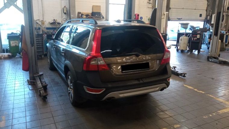 Volvo XC70 2011 года, 296 344 км - вид 4