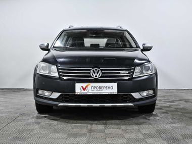 Volkswagen Passat 2012 года, 151 402 км - вид 3