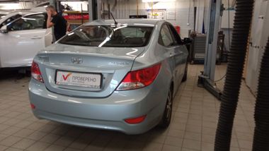 Hyundai Solaris 2011 года, 53 131 км - вид 3