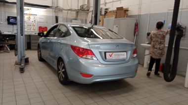 Hyundai Solaris 2011 года, 53 131 км - вид 4