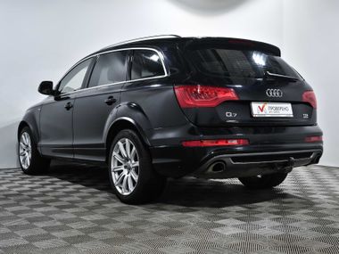 Q7