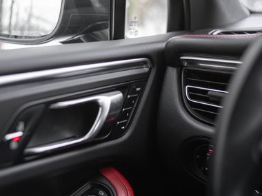 Porsche Macan 2023 года, 6 778 км - вид 13