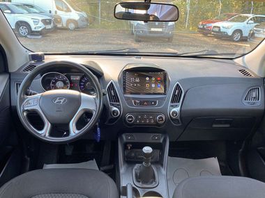 Hyundai ix35 2010 года, 187 729 км - вид 4