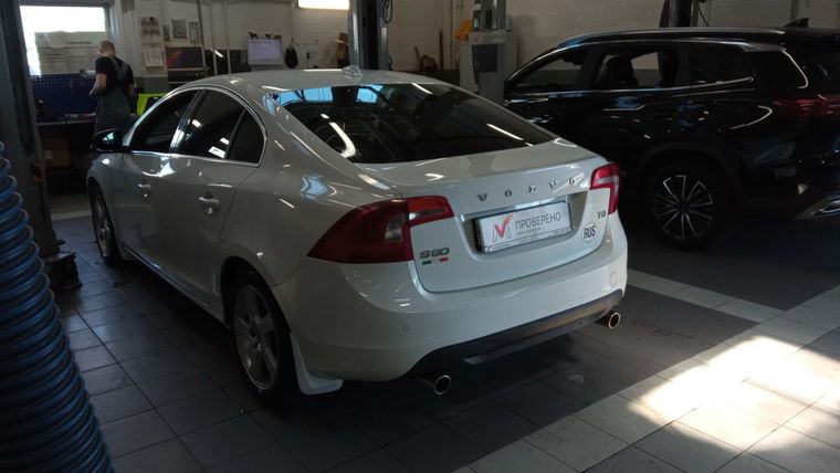 Volvo S60 2012 года, 188 126 км - вид 4