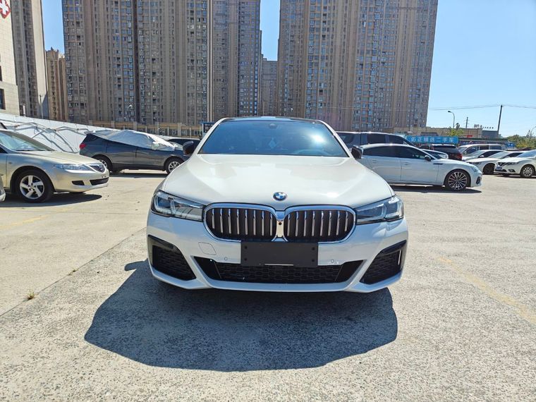 BMW 5 серия 2023 года, 22 000 км - вид 3