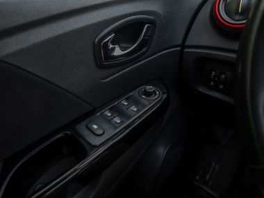Renault Kaptur 2018 года, 63 341 км - вид 11